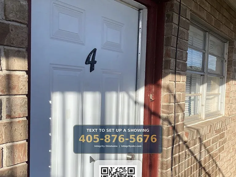 7215 N Macarthur Blvd — Photo 2