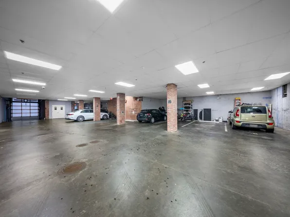 650 Montgomery Street image 32 of 47