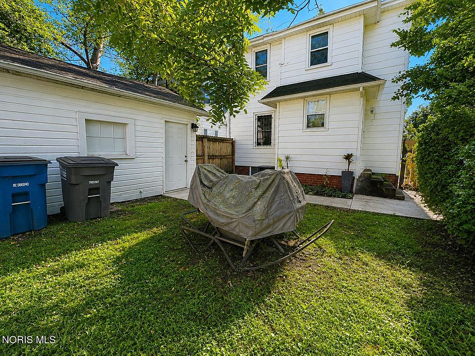 33rd image of 3718 Revere Dr