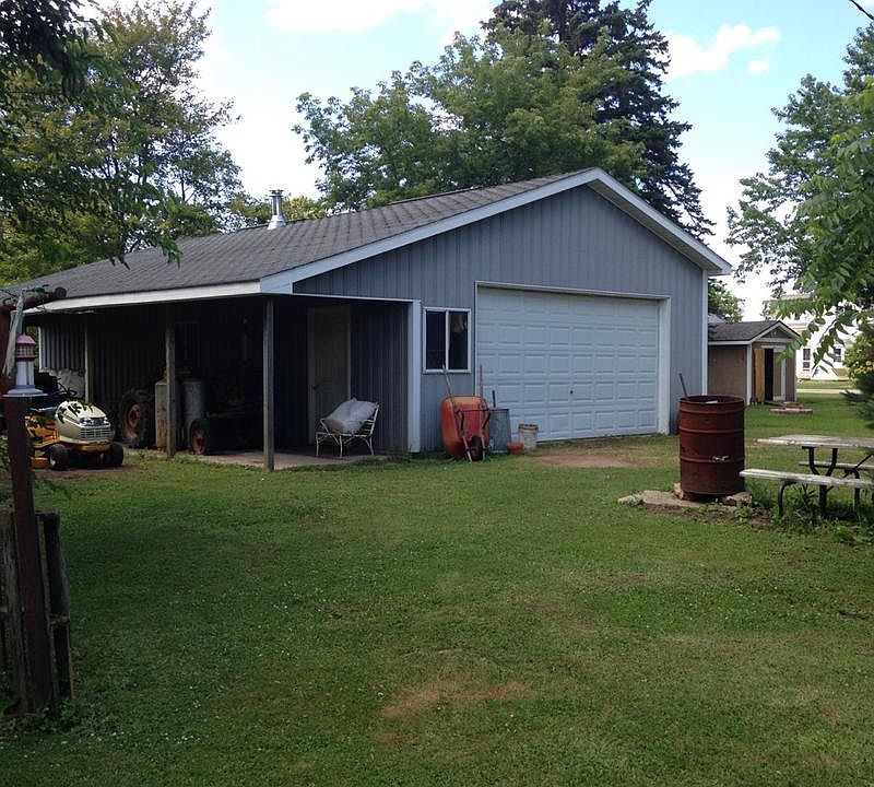2nd image of 5015 Park St