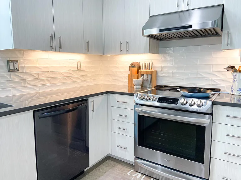 5326 SE 72nd Ave — Photo 4