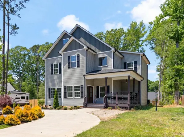 127 Ottawa Dr, Louisburg, NC 27549