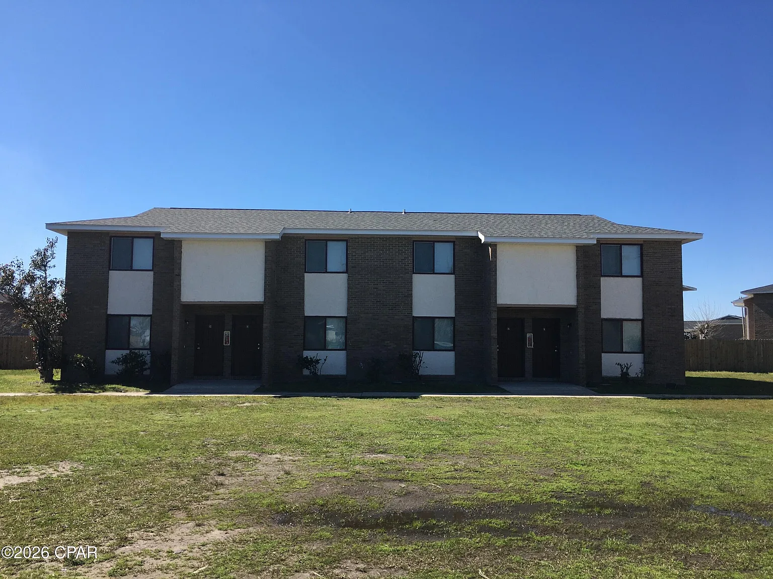 2 bed, 1.5 bath, 1100 sqft, $1,025 — Photo 1