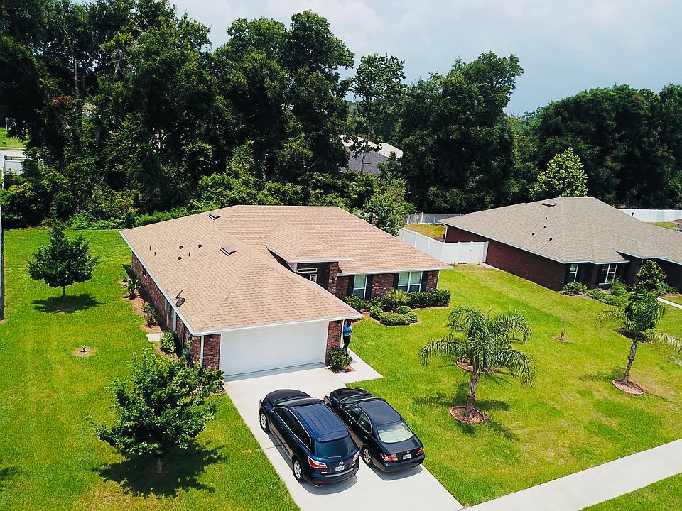 1st image of 702 Cinnamon Fern Ln