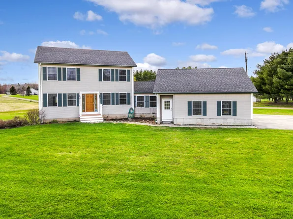 4 Brandon Avenue, Sidney, ME 04330