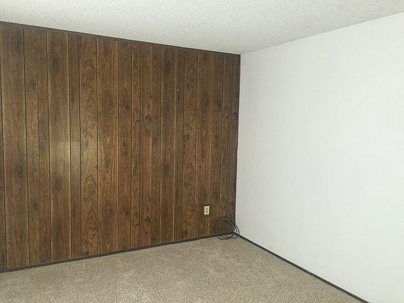 4th image of 7501 Blackthorne Way