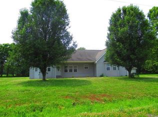 3699 Fawn Dr, Marion, IL 62959
