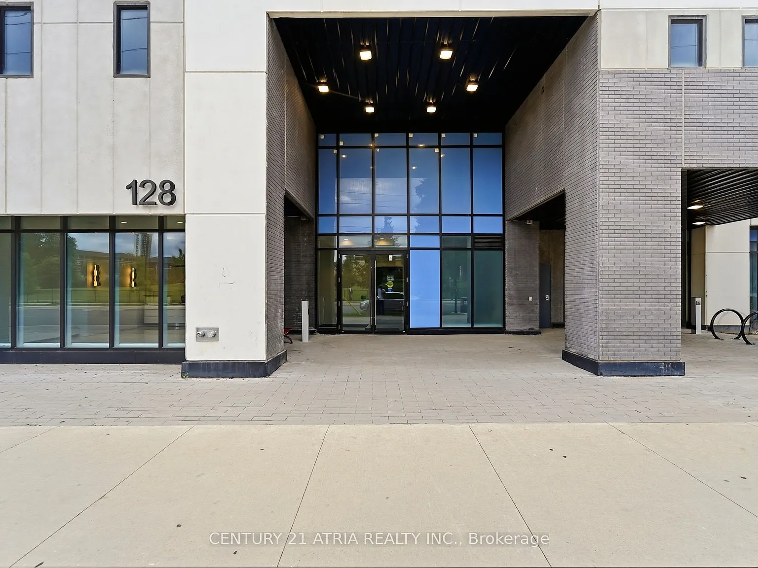 2 bed, $1,900 — Photo 3