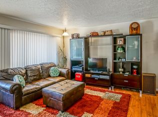9701 Robin Ave NE, Albuquerque, NM 87112