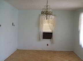 1st image of 213 Sunrise St