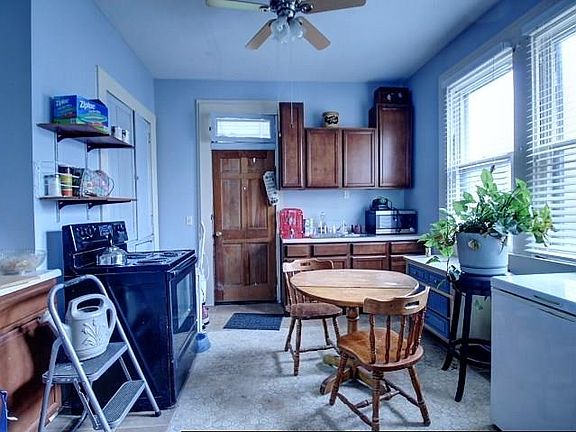 3rd image of 2207 Carrollton Ave