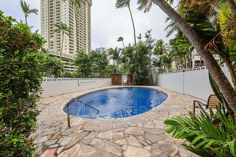 1 bed, 1.0 bath, 680 sqft, $2,800 — Photo 2