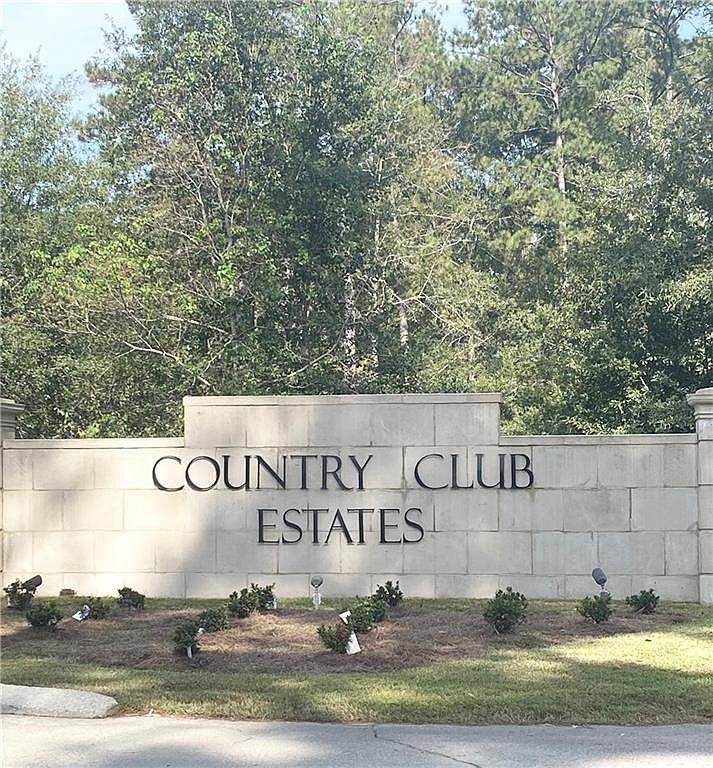 19074 Country Club Ln