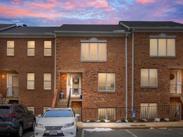 3746 Madison Ln #A, Falls Church, VA 22041