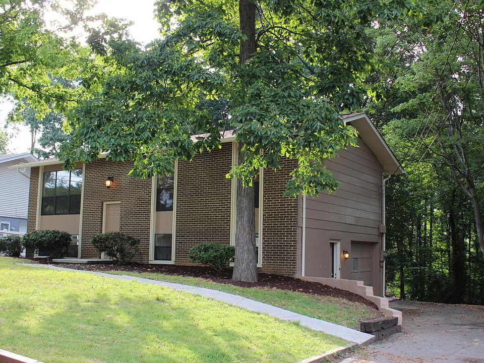 2nd image of 4225 Abercorn Rd