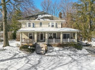 43 Howell Rd, Mountain Lakes, NJ 07046