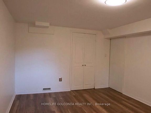 3rd image of 8 Hazelglen Ave