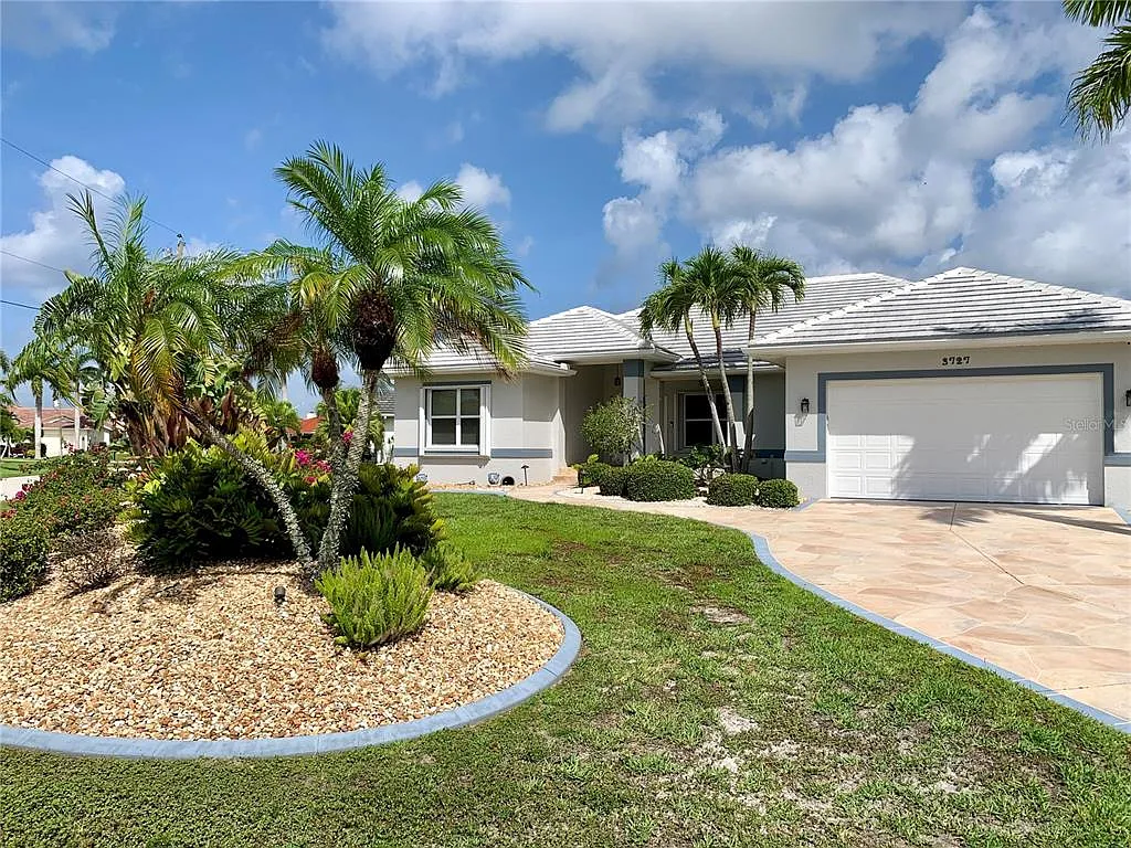 3 bed, 2.0 bath, 1940 sqft, $4,000 — Photo 2