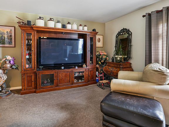5th image of 813 64th St