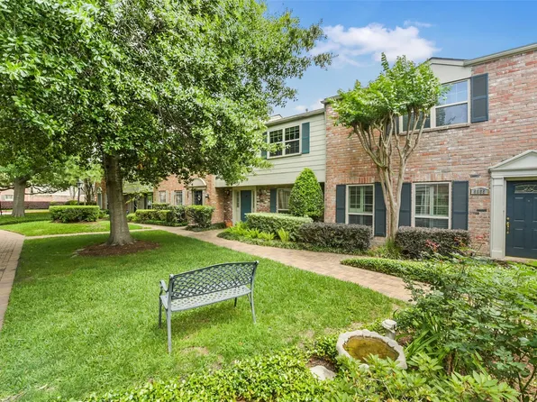 5863 Doliver Dr #16, Houston, TX 77057
