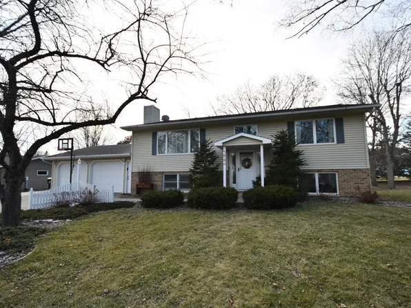 333 Parkview Curv, Zumbrota, MN 55992