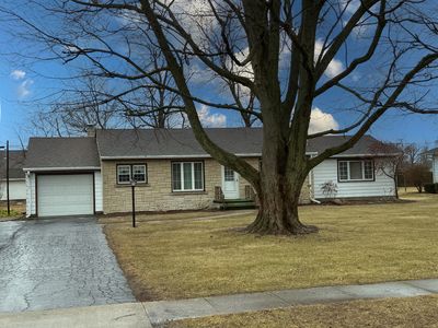828 S Belmont Ave, Watseka, IL, 60970