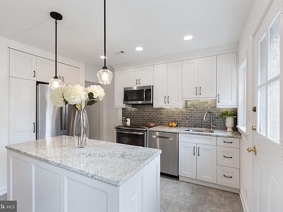 5th image of 4608 36th St S