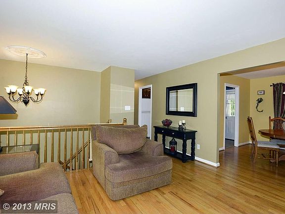 3rd image of 10549 Martellini Dr