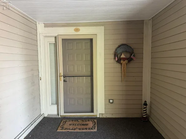 1503 Cleveland Rd E APT 232, Huron, OH 44839
