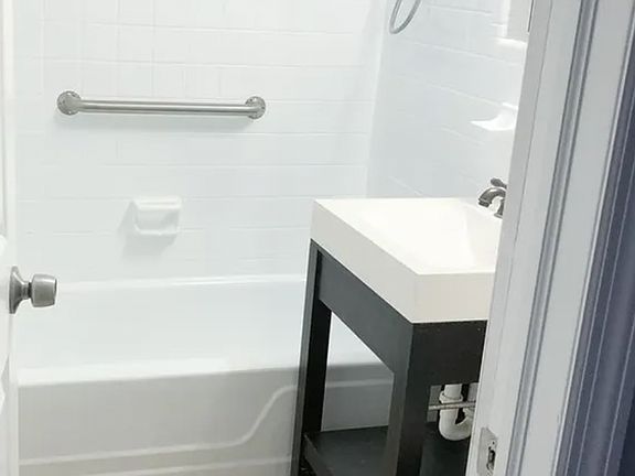5th image of 241 S Royal Poinciana Blvd APT 201