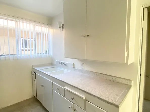 1320, 1320 E Appleton St APT 5, Long Beach, CA 90802