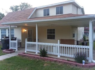 134 E Delaware St, Redkey, IN 47373