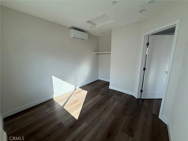 14441 Astoria St — Photo 4