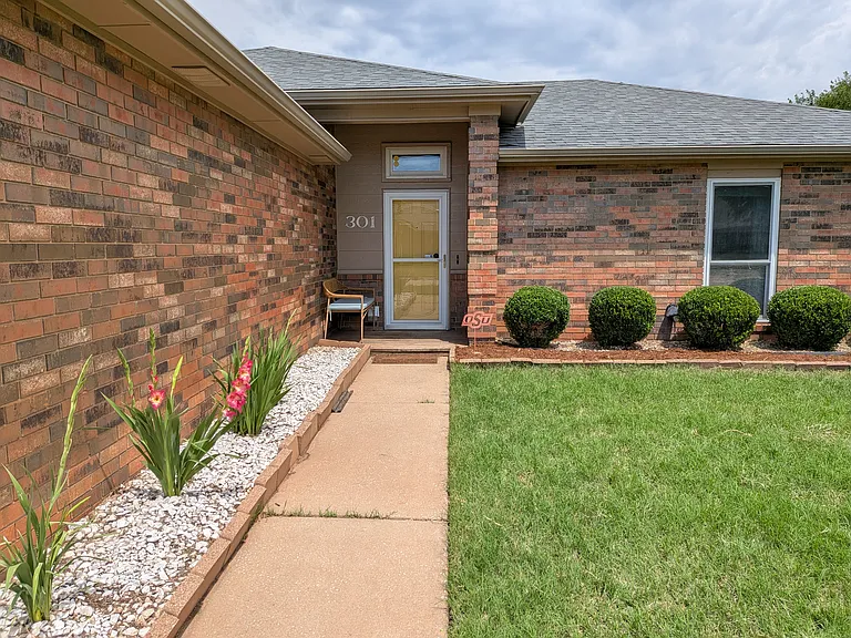 301 S Abbey Ln — Photo 44