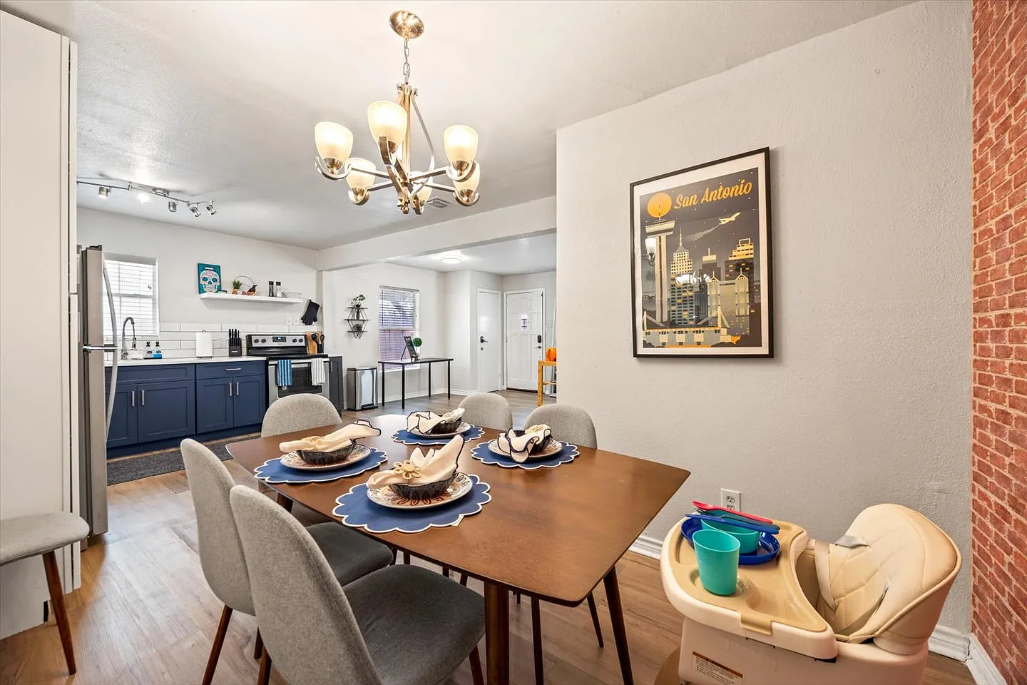2 bed, 925 sqft, $1,750 — Photo 4