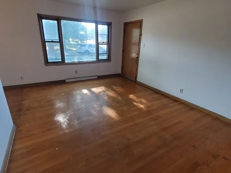 5205 N 55th St. (4 Unit) — Photo 3