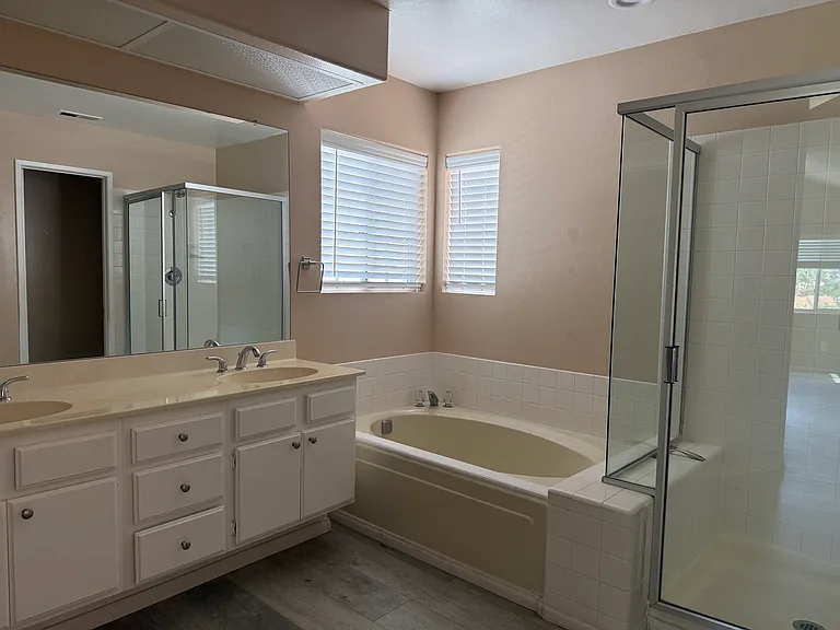 1438 Golfcrest Pl — Photo 24