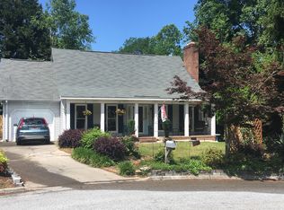 214 Spring View Ln, Taylors, SC 29687