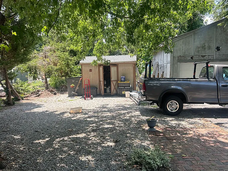 206 Dodd St — Photo 8