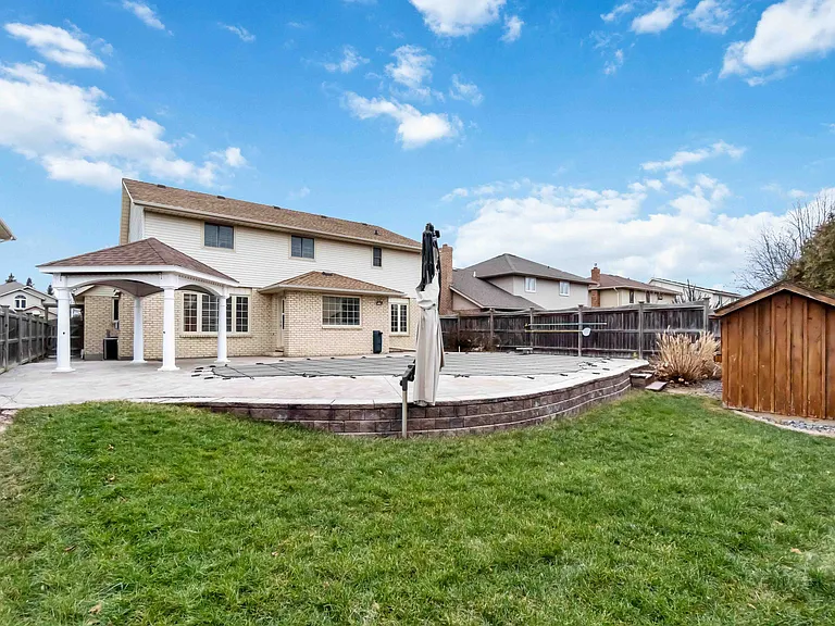451 Saint Lawrence Ct — Photo 10