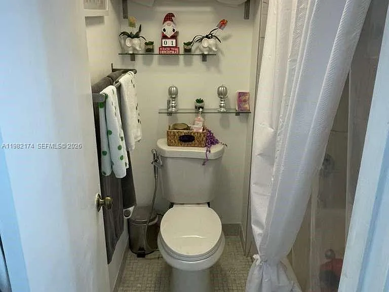 436 Lakeview Dr — Photo 9