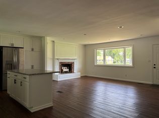 565 Carthage Dr, Beavercreek, OH 45434