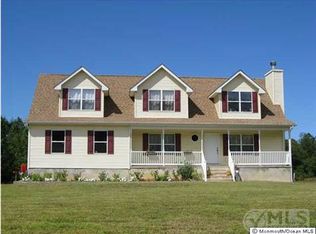 7 Maxim Ct, Jackson, NJ 08527