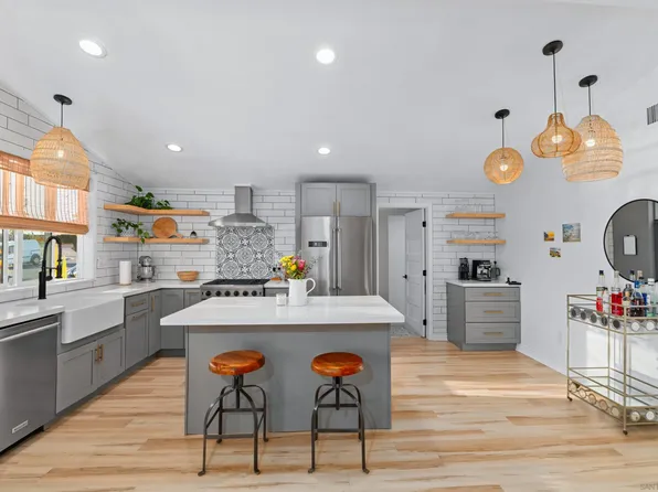 2779 Amulet St, San Diego, CA 92123