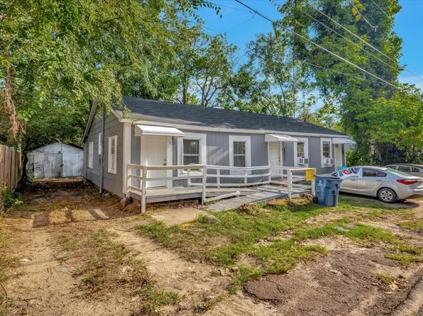 309 E Brandon St, Overton, TX 75684