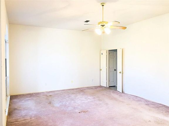 5th image of 2416 Shetland Dr