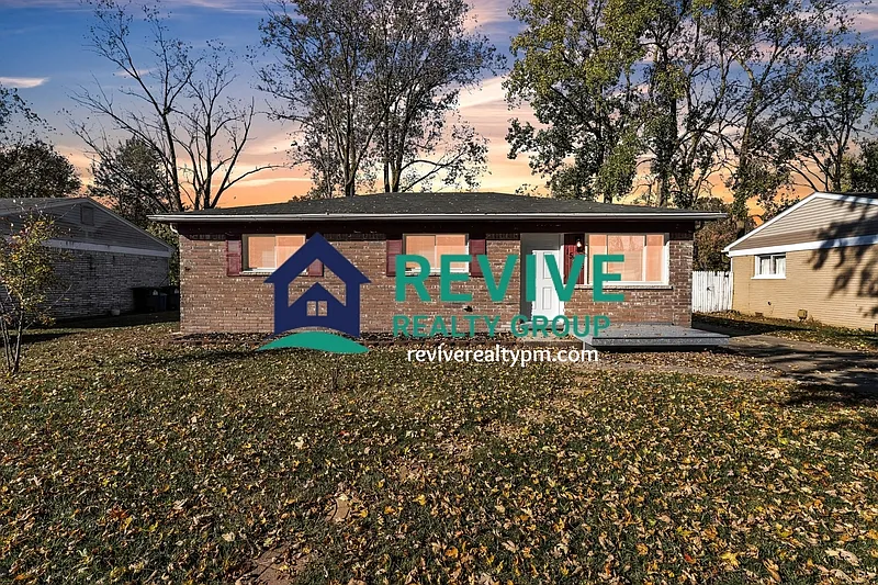3 bed, 1.0 bath, 1054 sqft, $1,495 — Photo 1