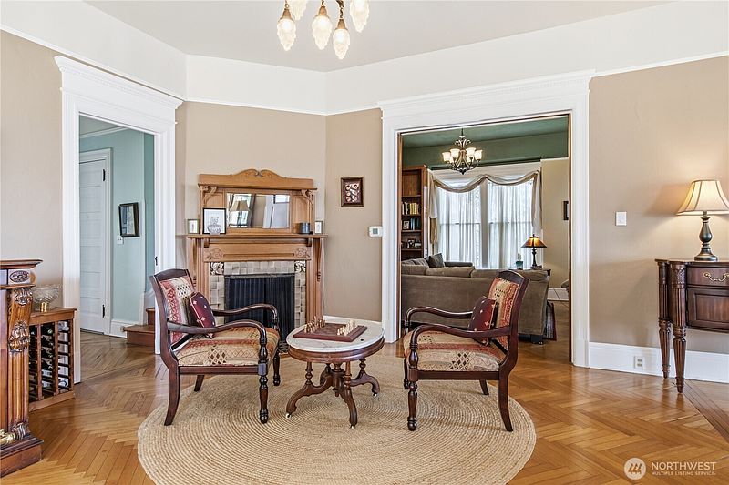 5th image of 3320 N Union Avenue