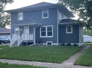 208 W 4th St, Sanborn, IA 51248