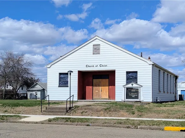 118 E Russell Ave, West Lafayette, OH 43845